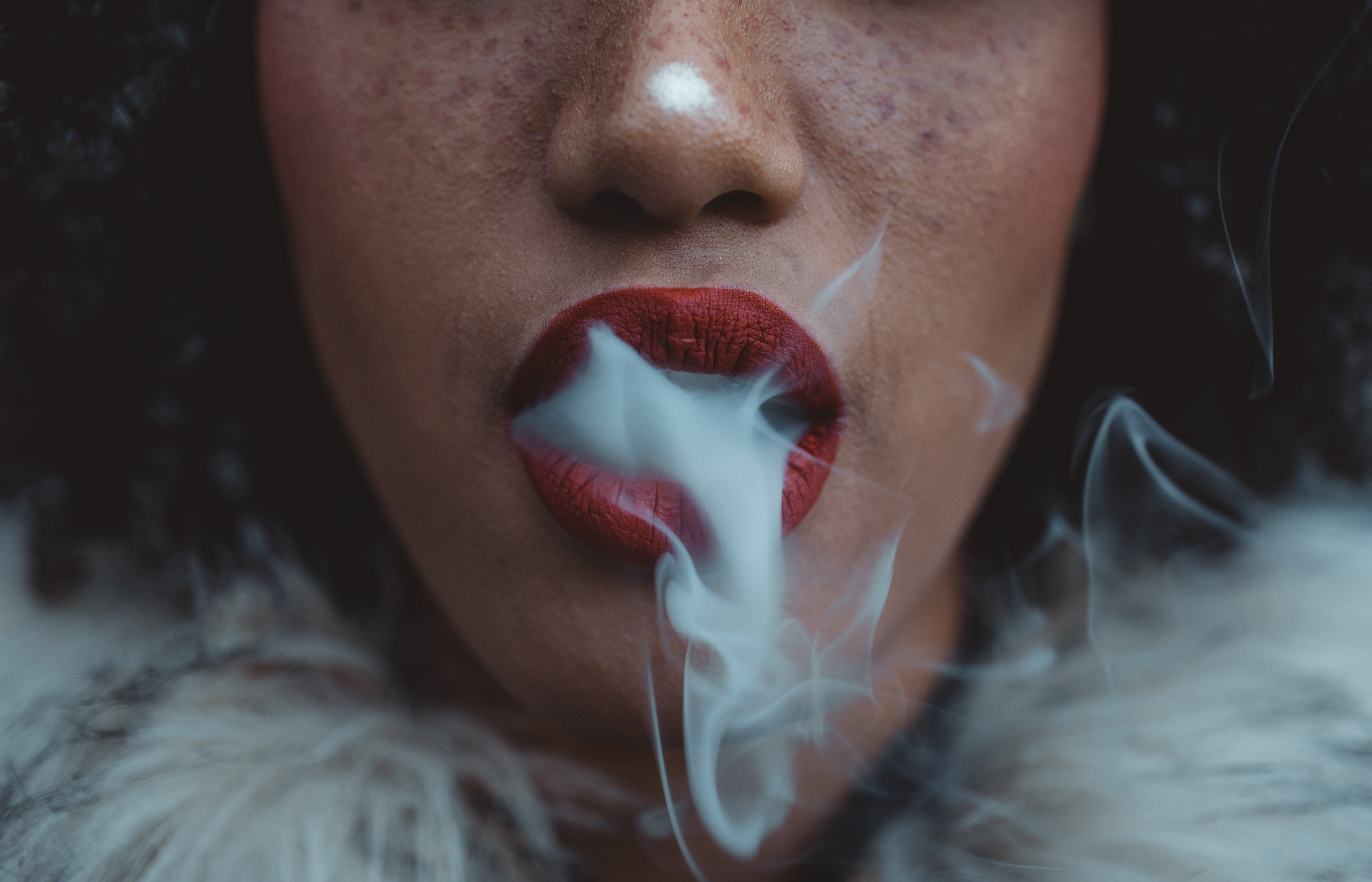 Here’s Why Hookah & Vaping Are Bad for the Skin